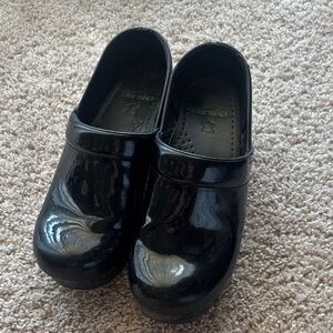 Dansko Black Clogs women’s size 39
